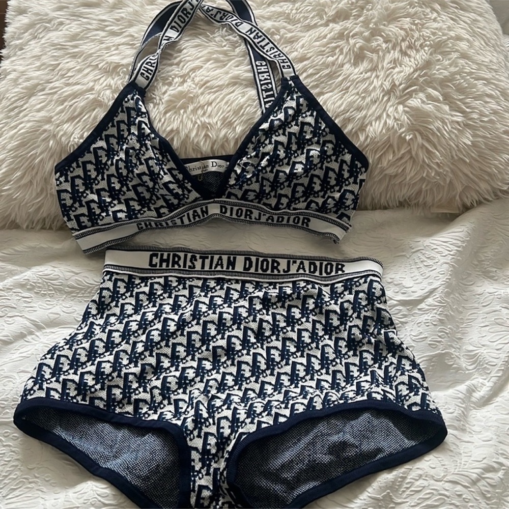 Size small 2 piece set cancelled sale!